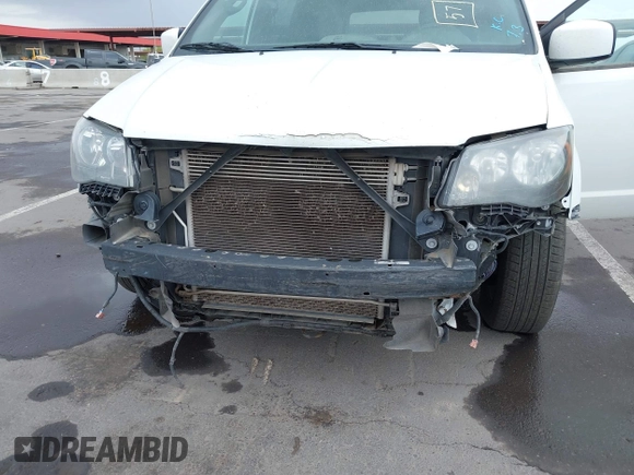 2019 Dodge Grand Caravan GT with VIN 2C4RDGEG7KR565221, listed as a IAAI auction lot 42194165 with 171,582 mi miles and . Bid and sale history available at DreamBid. Image 6.