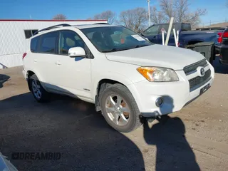 2009 Toyota RAV4 Ltd with VIN JTMBF31V395012887, listed as a IAAI auction lot 41426010 with 155,366 mi miles. Bid and sale history available at carsss.com. Image 1.