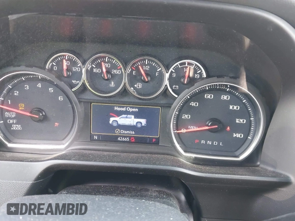 2020 Chevrolet Silverado 1500 LT with VIN 3GCPWCEDXLG120348, listed as a IAAI auction lot 41841271 with 42,665 mi miles. Bid and sale history available at carsss.com. Image 7.