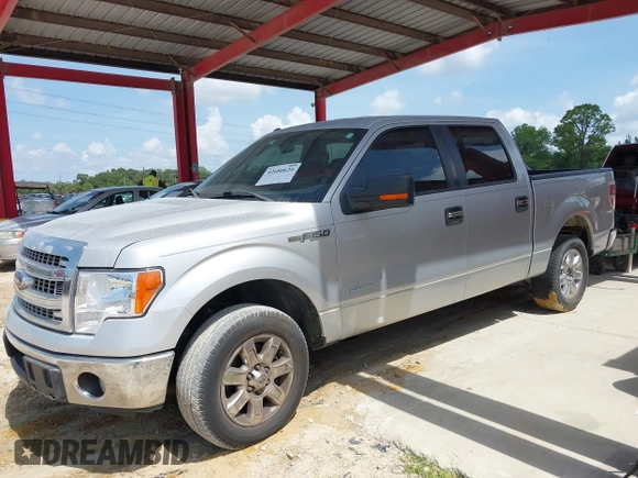 2013 Ford F-150 XL z VIN 1FTFW1CTXDKG41882, wystawiony jako IAAI lot #42680624 z przebiegiem 243 505 mil mil oraz . Historia ofert i sprzedaży dostępna na DreamBid. Obrazek 15.