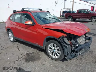 2013 BMW X1 xDrive28i with VIN WBAVL1C58DVR90699, listed as a IAAI auction lot 41809183 with 96,986 mi miles. Bid and sale history available at carsss.com. Image 1.