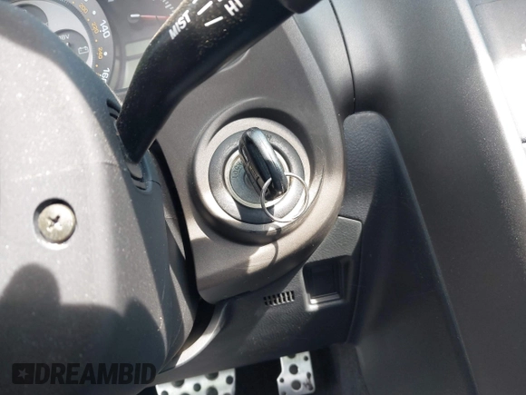 2001 Lexus IS 300/350 z VIN JTHBD182210024468, wystawiony jako IAAI lot #41935301 z przebiegiem 162 273 mil mil oraz . Historia ofert i sprzedaży dostępna na DreamBid. Obrazek 11.