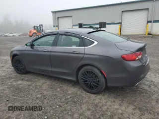 2015 Chrysler 200 C z VIN 1C3CCCEG8FN583462, wystawiony jako Copart lot #55586005 z przebiegiem 117 347 mil mil oraz Szkody całkowita. Historia ofert i sprzedaży dostępna na DreamBid. Obrazek 2.