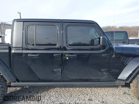 2023 Jeep Gladiator Sport S z VIN 1C6HJTAG7PL567903, wystawiony jako IAAI lot #41574387 z przebiegiem 49 378 mil mil oraz . Historia ofert i sprzedaży dostępna na DreamBid. Obrazek 13.