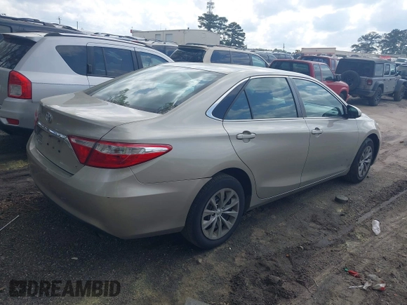 2015 Toyota Camry XLE z VIN 4T1BF1FK6FU485215, wystawiony jako IAAI lot #41938932 z przebiegiem 123 401 mil mil oraz . Historia ofert i sprzedaży dostępna na DreamBid. Obrazek 4.