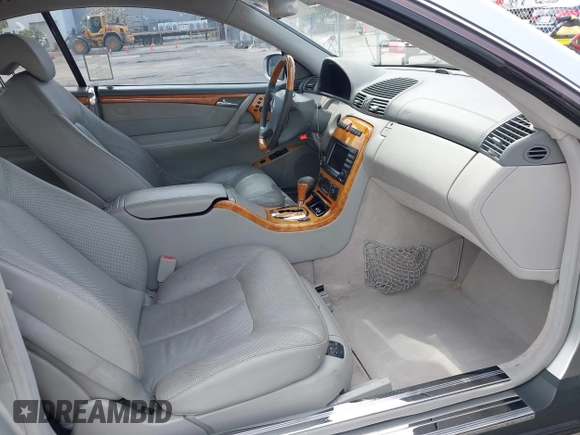 2003 Mercedes-Benz CL 5.0L with VIN WDBPJ75J23A033309, listed as a IAAI auction lot 41980289 with 174,484 mi miles. Bid and sale history available at carsss.com. Image 5.