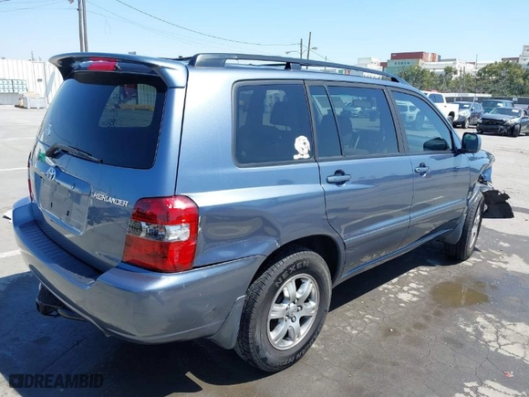 2005 Toyota Highlander with VIN JTEGP21A350050178, listed as a IAAI auction lot 41968432 with 201,657 mi miles. Bid and sale history available at carsss.com. Image 4.
