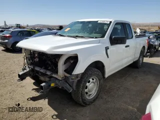 2022 Ford F-150 XL z VIN 1FTFX1E50NKE83632, wystawiony jako Copart lot #47999725 z przebiegiem Nie podano mil oraz Szkoda całkowita • Salvage title. Historia ofert i sprzedaży dostępna na DreamBid. Obrazek 1.