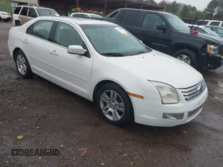 2009 Ford Fusion SEL with VIN 3FAHP08199R103707, listed as a IAAI auction lot 40882108 with 239,154 mi miles and . Bid and sale history available at carsss.com. Image 1.