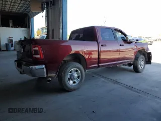 2023 Ram 2500 Laramie z VIN 3C6UR5FL6PG569132, wystawiony jako Copart lot #73370404 z przebiegiem 36 560 mil mil oraz Szkoda całkowita • Salvage title. Historia ofert i sprzedaży dostępna na DreamBid. Obrazek 3.