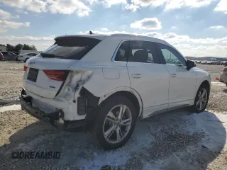 2020 Audi Q3 S line Prestige with VIN WA1FECF37L1043998, listed as a Copart auction lot 89387045 with 26,952 mi miles and Salvage Title. Bid and sale history available at carsss.com. Image 3.
