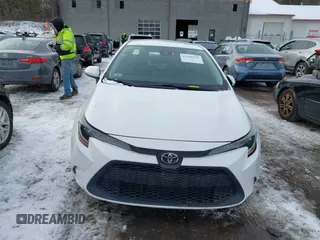 2021 Toyota Corolla LE with VIN 5YFEPMAE1MP177123, listed as a IAAI auction lot 41498332 with 25,908 mi miles. Bid and sale history available at carsss.com. Image 12.