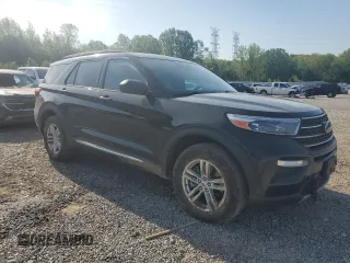 2020 Ford Explorer XLT z VIN 1FMSK8DH5LGC24387, wystawiony jako Copart lot #52971925 z przebiegiem 106 009 mil mil oraz Szkoda całkowita • Salvage title. Historia ofert i sprzedaży dostępna na DreamBid. Obrazek 4.