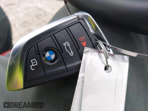 2024 BMW M3 Competition xDrive z VIN WBS43AY08RFS19830, wystawiony jako IAAI lot #41506228 z przebiegiem 10 330 mil mil oraz . Historia ofert i sprzedaży dostępna na DreamBid. Obrazek 11.