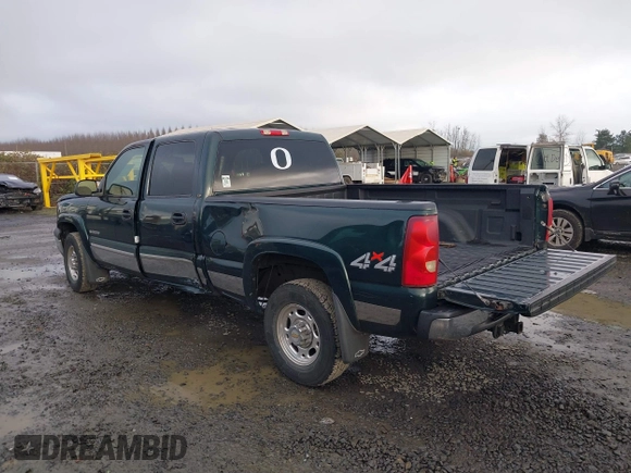 2003 Chevrolet Silverado 1500HD LS z VIN 1GCGK13U33F209456, wystawiony jako IAAI lot #41319790 z przebiegiem 230 974 mil mil oraz . Historia ofert i sprzedaży dostępna na DreamBid. Obrazek 3.