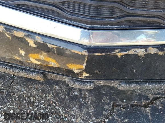 2017 Chevrolet Equinox LT with VIN 2GNFLFEKXH6330138, listed as a IAAI auction lot 42254513 with 90,836 mi miles and . Bid and sale history available at DreamBid. Image 1.