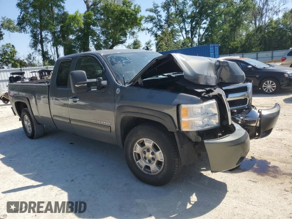 2011 Chevrolet Silverado 1500 LT with VIN 1GCRKSE00BZ395866, listed as a Copart auction lot 52575015 with 84,040 mi miles and Clean Title. Bid and sale history available at DreamBid. Image 4.