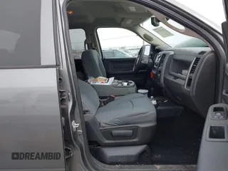 2013 Ram 2500 Tradesman с VIN 3C6UR5CL6DG549771, выставлен на аукционе IAAI как лот 41875718 с пробегом 243 458 миль миль и . История ставок и продаж доступна на DreamBid. Изображение 5.