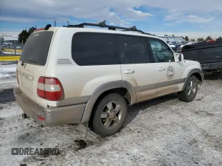 2006 Toyota Land Cruiser with VIN JTEHT05JX62099298, listed as a Copart auction lot 88842125 with 233,900 mi miles and Salvage Title. Bid and sale history available at carsss.com. Image 3.
