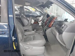 2004 Toyota Sienna XLE with VIN 5TDZA22C04S069314, listed as a IAAI auction lot 40338626 with Not Provided miles and . Bid and sale history available at carsss.com. Image 5.