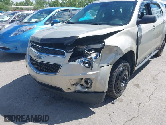 2013 Chevrolet Equinox LS z VIN 2GNFLCEK9D6213773, wystawiony jako IAAI lot #42286034 z przebiegiem Nie podano mil oraz . Historia ofert i sprzedaży dostępna na DreamBid. Obrazek 6.