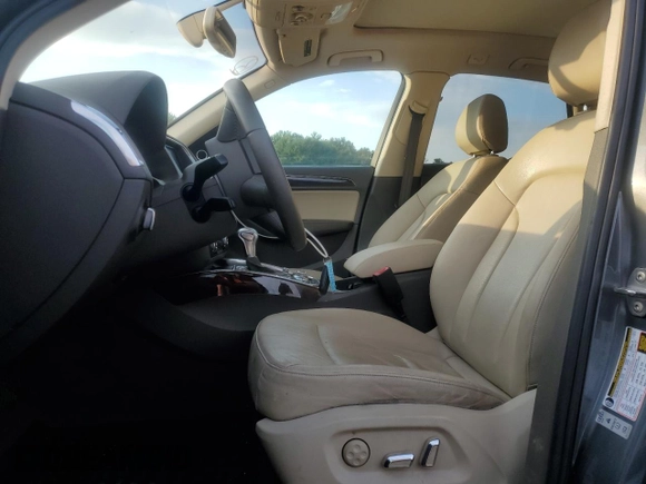 2013 Audi Q5 Premium Plus with VIN WA1LFAFP2DA011162, listed as a Copart auction lot 65136425 with 105,721 mi miles and Salvage title. Bid and sale history available at DreamBid. Image 7.