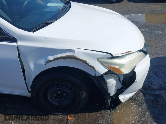 2016 Toyota Camry XLE with VIN 4T1BF1FK1GU155709, listed as a IAAI auction lot 41556465 with 159,923 mi miles and . Bid and sale history available at DreamBid. Image 17.