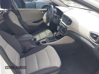 2018 Hyundai Ioniq SEL z VIN KMHC75LC2JU096795, wystawiony jako IAAI lot #42120793 z przebiegiem 111 058 mil mil oraz . Historia ofert i sprzedaży dostępna na DreamBid. Obrazek 5.