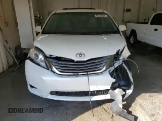 2015 Toyota Sienna XLE with VIN 5TDYK3DC4FS667923, listed as a Copart auction lot 86730854 with 62,486 mi miles and Salvage Title. Bid and sale history available at DreamBid. Image 5.