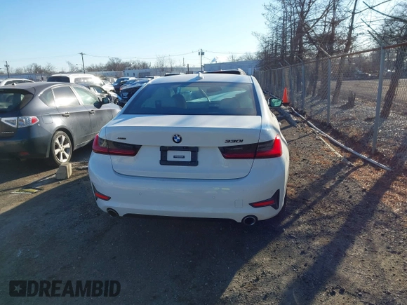 2020 BMW 3 Series 330i xDrive with VIN 3MW5R7J00L8B34288, listed as a IAAI auction lot 41421442 with 43,930 mi miles. Bid and sale history available at carsss.com. Image 16.