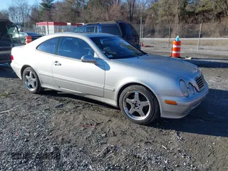 2000 Mercedes-Benz CLK 320/430 with VIN WDBLJ65G6YF114384, listed as a IAAI auction lot 41334745 with 131,461 mi miles and . Bid and sale history available at DreamBid. Image 1.