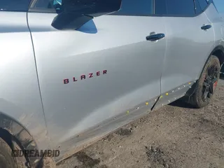 2021 Chevrolet Blazer LT with VIN 3GNKBCRS3MS583534, listed as a IAAI auction lot 42063758 with 25,920 mi miles and . Bid and sale history available at DreamBid. Image 17.