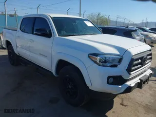 2022 Toyota Tacoma 2WD SR5 with VIN 3TMAZ5CN9NM168366, listed as a IAAI auction lot 41765545 with 30,662 mi miles. Bid and sale history available at carsss.com. Image 1.