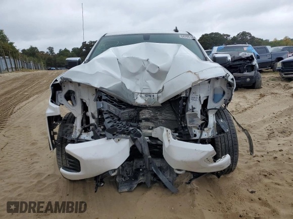 2020 Chevrolet Silverado 1500 Custom with VIN 1GCRWBEHXLZ283202, listed as a Copart auction lot 68265164 with 20,631 mi miles and Salvage Title. Bid and sale history available at carsss.com. Image 5.