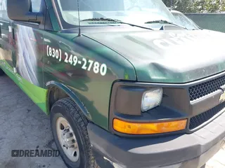 2016 Chevrolet Express Cargo Van with VIN 1GCWGBFF8G1129945, listed as a IAAI auction lot 41679828 with 270,498 mi miles. Bid and sale history available at carsss.com. Image 6.