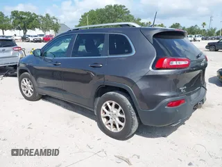2016 Jeep Cherokee Latitude z VIN 1C4PJMCS1GW367447, wystawiony jako IAAI lot #42367643 z przebiegiem 151 072 mil mil oraz . Historia ofert i sprzedaży dostępna na DreamBid. Obrazek 3.