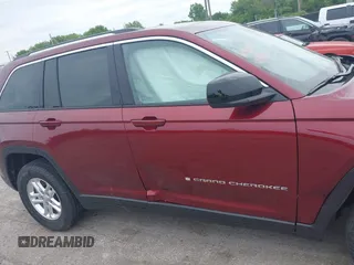 2023 Jeep Grand Cherokee Altitude with VIN 1C4RJHAG2P8108436, listed as a IAAI auction lot 42557174 with 28,015 mi miles and . Bid and sale history available at DreamBid. Image 13.