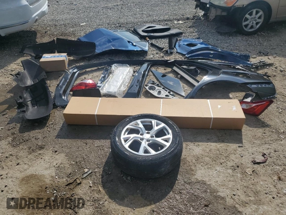 2019 Chevrolet Equinox LT with VIN 3GNAXLEXXKL375348, listed as a Copart auction lot 53863515 with 92,152 mi miles and Salvage Title. Bid and sale history available at DreamBid. Image 13.