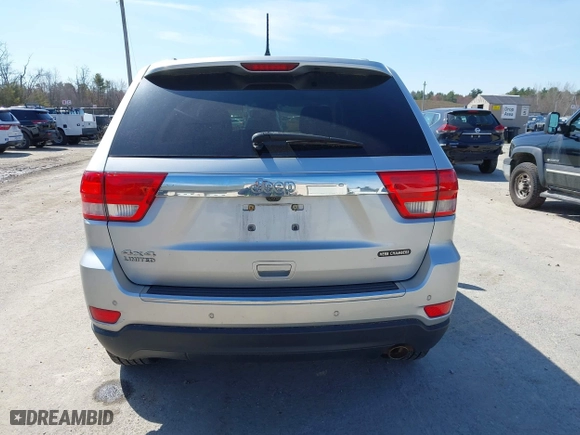 2011 Jeep Grand Cherokee Limited with VIN 1J4RR5GG8BC556064, listed as a IAAI auction lot 42014688 with 151,706 mi miles. Bid and sale history available at carsss.com. Image 16.