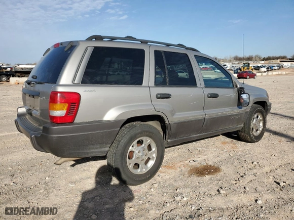 2001 Jeep Grand Cherokee Laredo with VIN 1J4GW48S01C607438, listed as a Copart auction lot 48805845 with 171,239 mi miles and Salvage Title. Bid and sale history available at carsss.com. Image 3.
