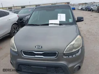 2012 Kia Soul + with VIN KNDJT2A66C7412428, listed as a IAAI auction lot 41636685 with 165,512 mi miles. Bid and sale history available at carsss.com. Image 6.