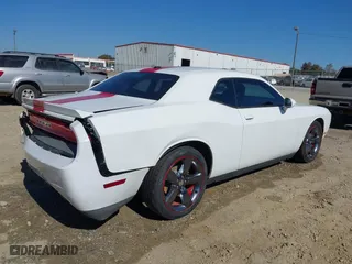 2013 Dodge Challenger SXT with VIN 2C3CDYAG6DH737253, listed as a IAAI auction lot 40615411 with 133,973 mi miles. Bid and sale history available at carsss.com. Image 4.
