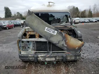 1993 Chevrolet Chevy Van z VIN 1GBEG25K1PF305736, wystawiony jako Copart lot #45422145 z przebiegiem Nie podano mil oraz Nie do naprawy • Non repairable. Historia ofert i sprzedaży dostępna na DreamBid. Obrazek 5.