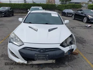 2014 Hyundai Genesis Coupe R-Spec z VIN KMHHT6KD3EU118357, wystawiony jako IAAI lot #40970527 z przebiegiem 94 174 mil mil oraz . Historia ofert i sprzedaży dostępna na DreamBid. Obrazek 13.