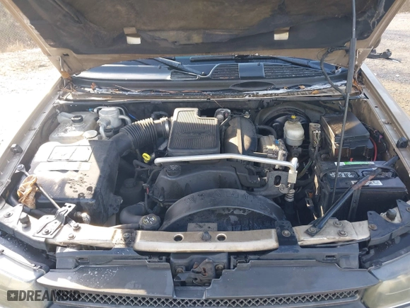 2005 Chevrolet TrailBlazer LS with VIN 1GNES16S356113516, listed as a IAAI auction lot 41395577 with 267,799 mi miles. Bid and sale history available at carsss.com. Image 10.