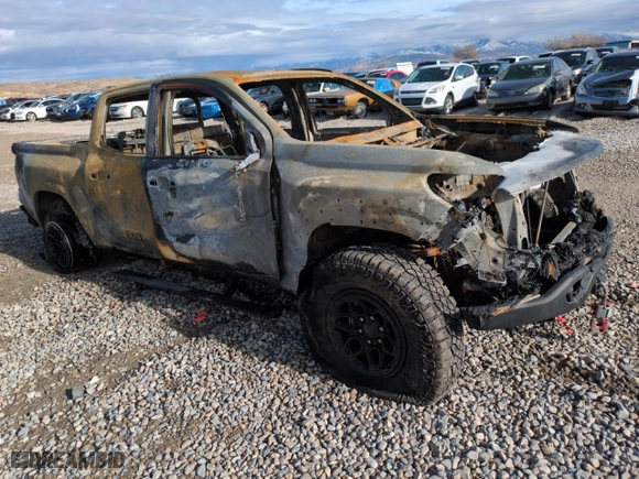 2024 Chevrolet Colorado 4WD ZR2 with VIN 1GCPTFEKXR1267236, listed as a Copart auction lot 86826314 with 0 mi miles and Non Repairable. Bid and sale history available at carsss.com. Image 4.