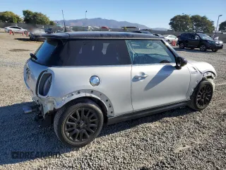 2018 MINI Hardtop Cooper S with VIN WMWXP7C50J2C62388, listed as a Copart auction lot 80764024 with 28,966 mi miles and Salvage Title. Bid and sale history available at DreamBid. Image 3.