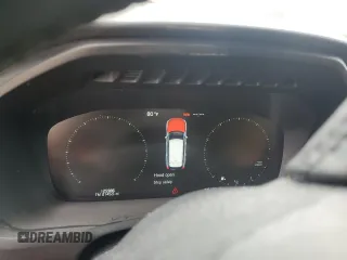 2017 Volvo XC90 Momentum с VIN YV4A22PK3H1153072, выставлен на аукционе Copart как лот 61157315 с пробегом 125 986 миль миль и Чистый • Clean title. История ставок и продаж доступна на DreamBid. Изображение 9.