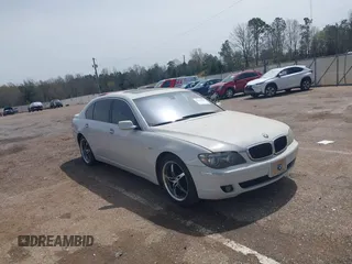 2007 BMW 7 Series 750Li with VIN WBAHN83537DT70773, listed as a IAAI auction lot 41865929 with 194,123 mi miles. Bid and sale history available at carsss.com. Image 1.