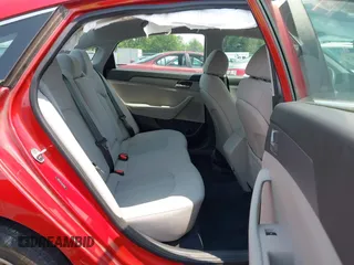 2018 Hyundai Sonata SE z VIN 5NPE24AF5JH616209, wystawiony jako IAAI lot #42459520 z przebiegiem 69 363 mil mil oraz . Historia ofert i sprzedaży dostępna na DreamBid. Obrazek 8.